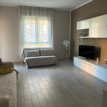 Appartamento Veronica, Per Lavoro E Relax كورسيكو المظهر الخارجي الصورة